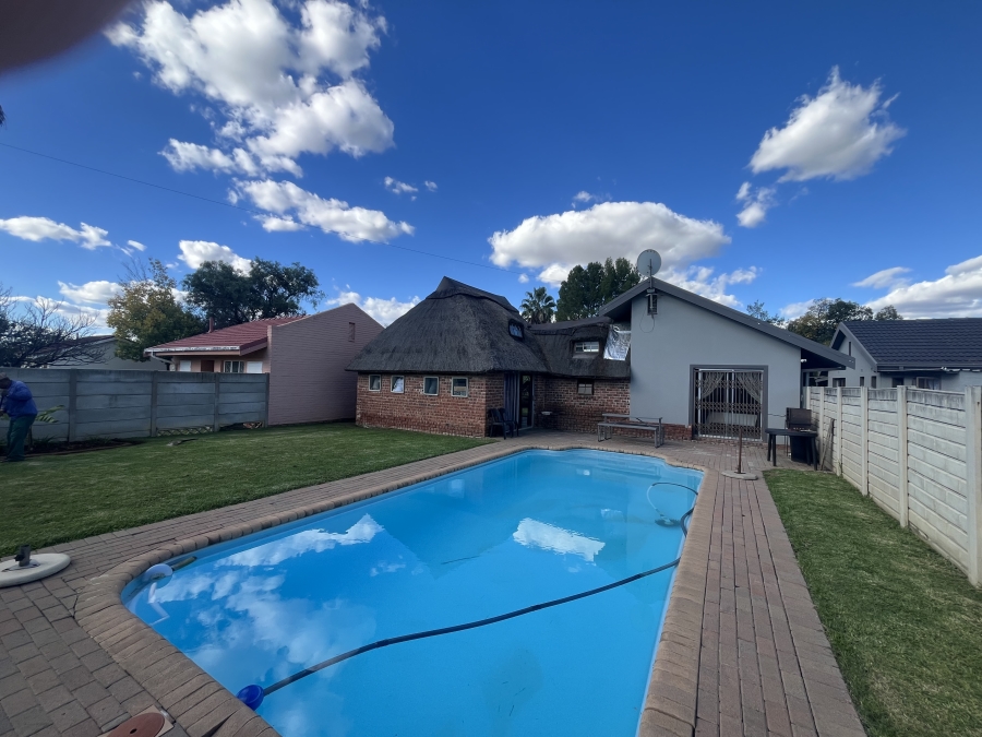 3 Bedroom Property for Sale in Merriespruit Free State